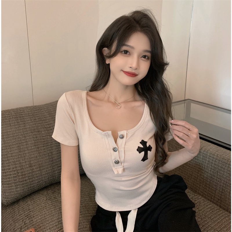 ÁO THUN CROPTOP 3 NÚT