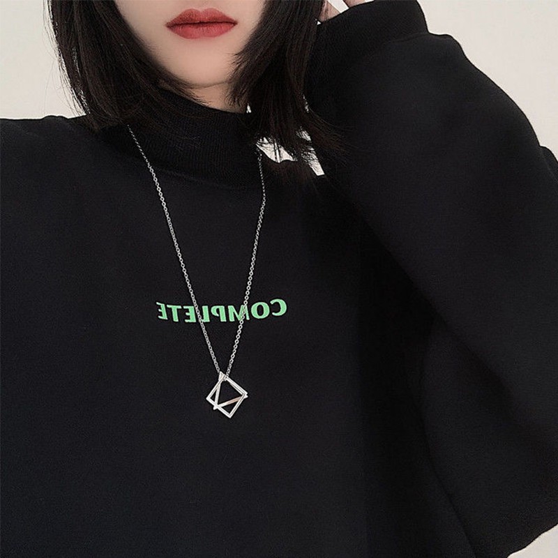 Dây chuyền mặt hình tam giác phong cách hiphop sành điệu