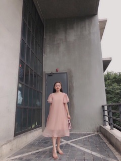 Váy suông tay bồng