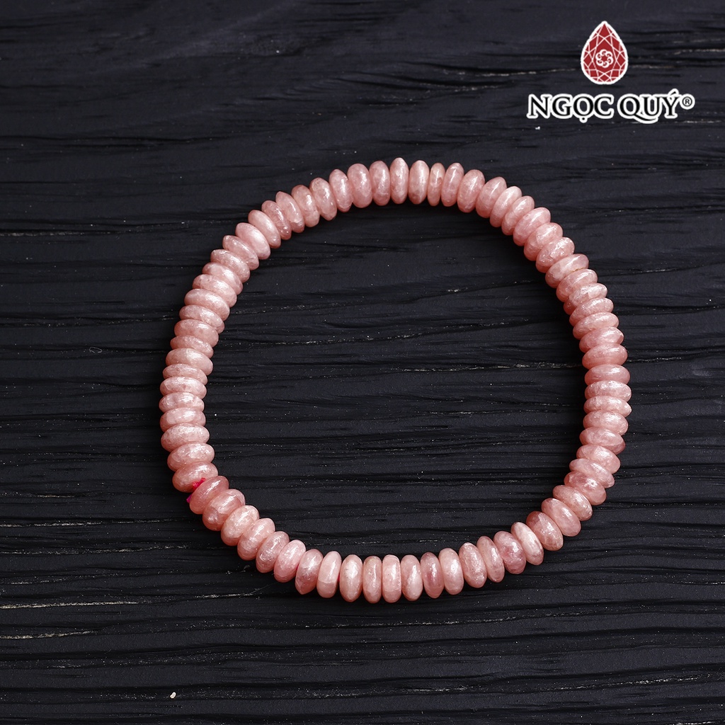 Vòng tay đào hoa bánh xe - Ngọc Quý