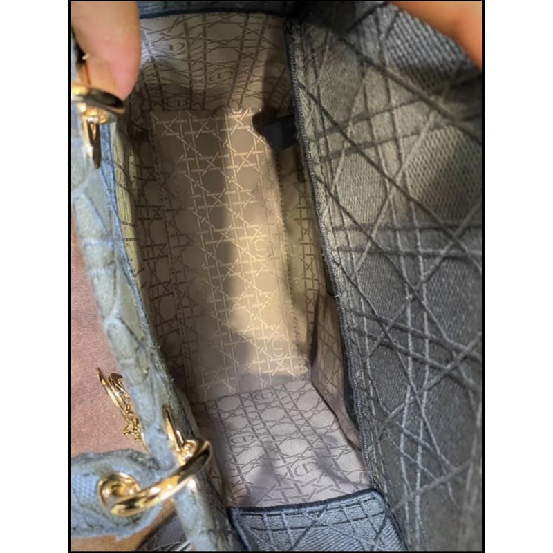 Túi vải di-or màu xanh