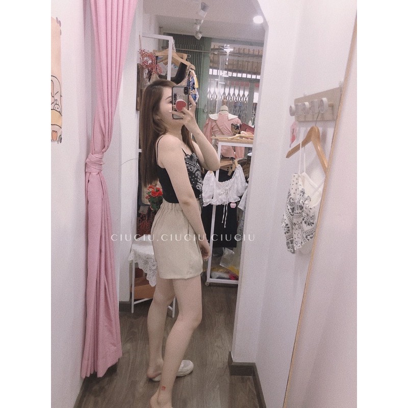 Quần Sooc Ống Rộng Xếp Li Hoti