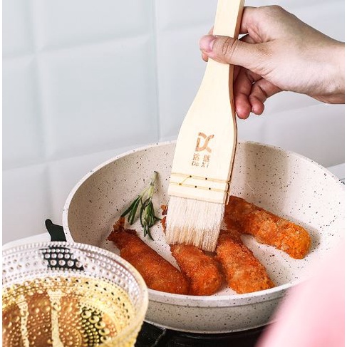 Chổi Lông Cán Gỗ Rộng 23 x 2.5cm