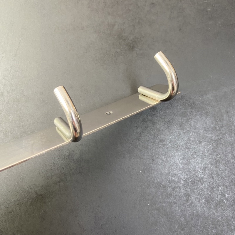 Móc áo 6 chấu 100% inox 201 điện phân sáng bóng kèm ốc vít nở