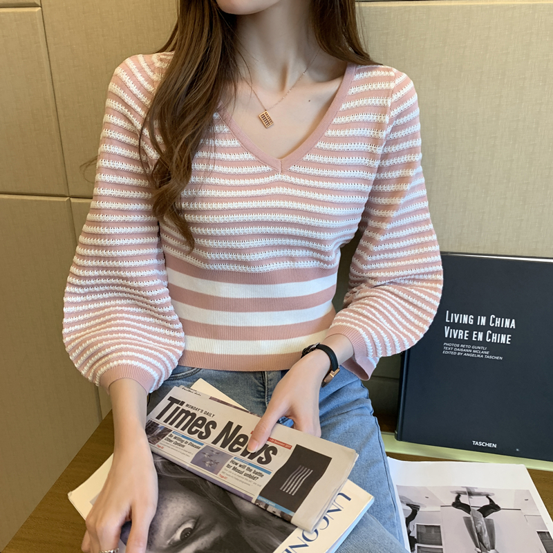 Áo Sweater Mỏng Tay Phồng Cổ Chữ V Kẻ Sọc Thời Trang Hàn Quốc 2020