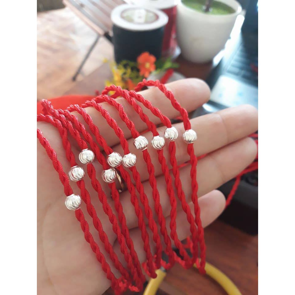 [Mã FAMAYFA giảm 10K đơn 50K] Vòng chỉ đỏ may mắn mix bi bạc - MINA JW | Vòng tay handmade | BigBuy360 - bigbuy360.vn