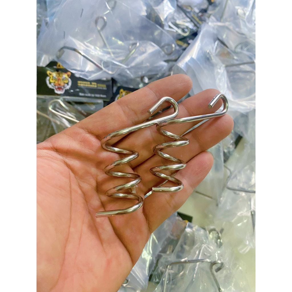 Lò xo giữ dây dầu inox304 pát giữ bình dầu inox304 như hình