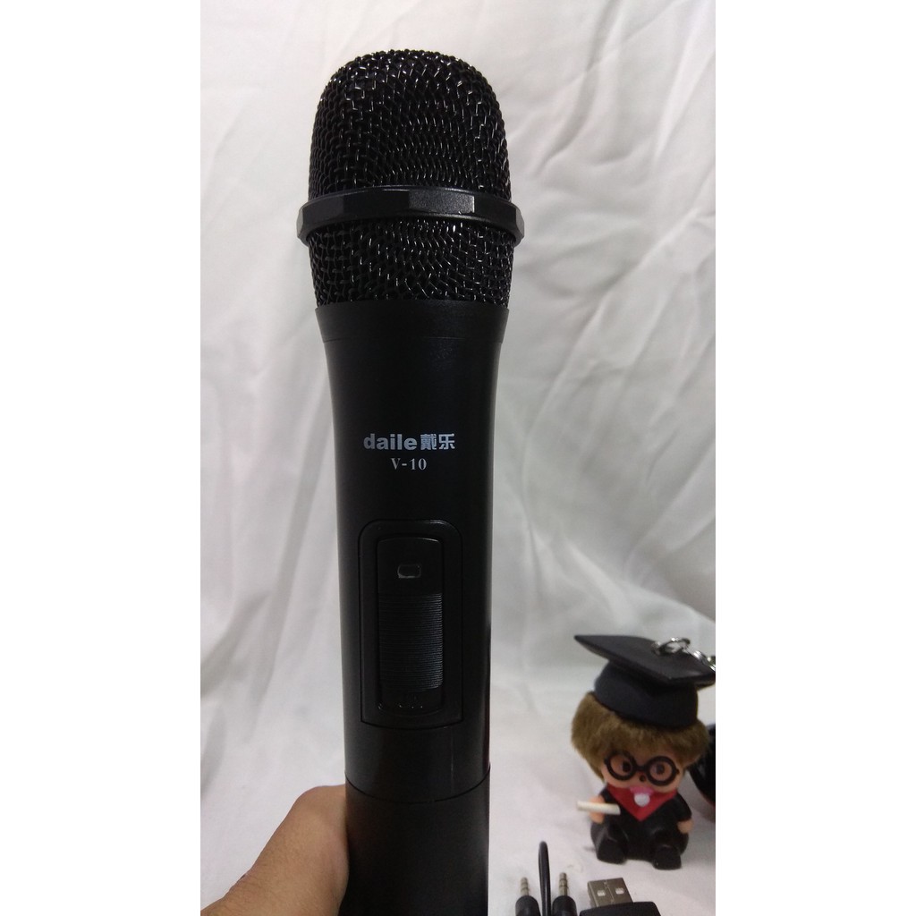 Mic karaoke không dây gắn loa kéo P8x, loa bluetooth, amply, âm thanh hút to GP20099