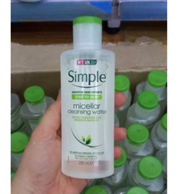 Nước Tẩy Trang Simple Dành Cho Da Nhạy Cảm 200ml