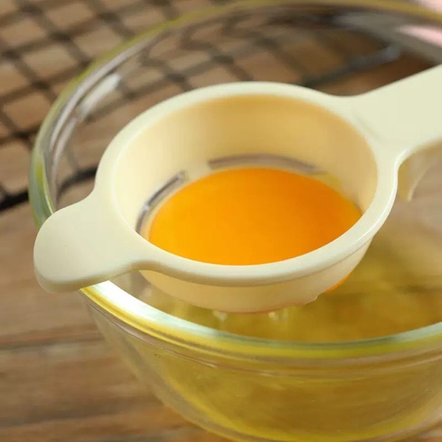 [Có giá sỉ] Dụng Cụ Tách Lòng Đỏ Trứng, dụng vụ nấu ăn nhà bếp - màu trắng [Olala Baby]