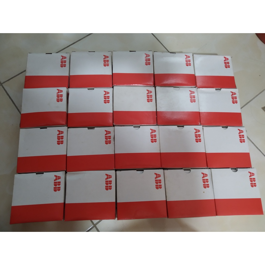 Áp tô mát bảo vệ động cơ ABB MS132-20  7.5kW 1SAM350000R1013