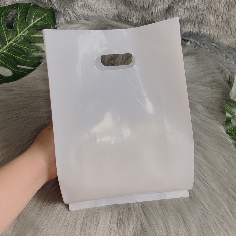 1KG bọc bóng dẽo loại xịn kích thước 20 x 30 cm đựng quần, áo, mỹ phẩm