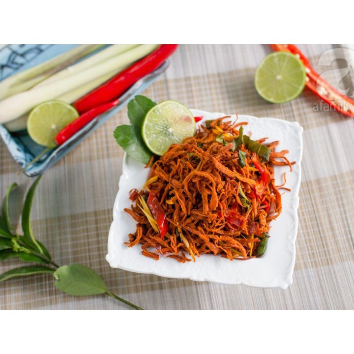 Khô Bò Sợi Dài Lá Chanh Cay Cay Mặn Mặn Ngọt Ngọt Loại 1 Hũ 250g - Đồ Ăn Vặt Nhà Làm | BigBuy360 - bigbuy360.vn