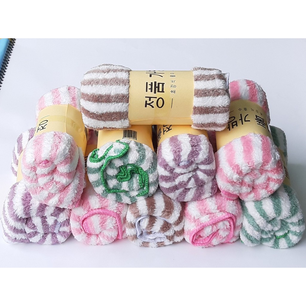 khăn mặt size 28x28 xuất hàn nhiều màu dễ thương dùng cho nhà hàng khách sạn