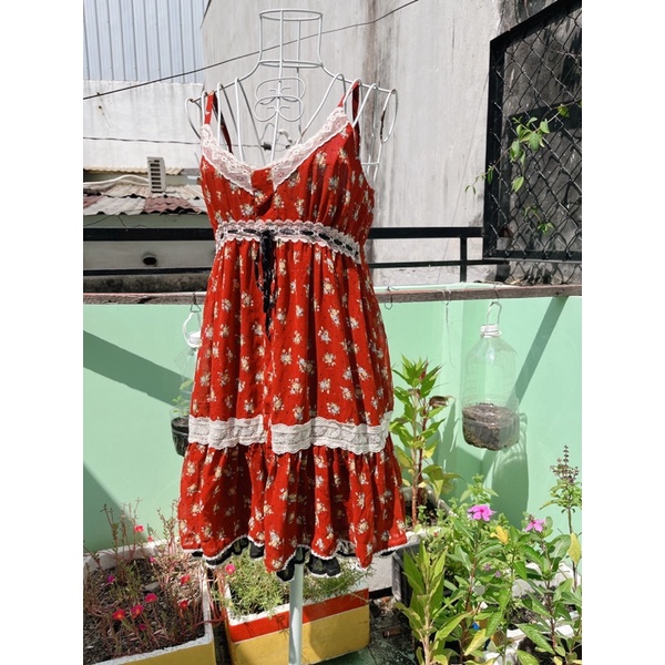 Đầm lolita hoa nhí phong cách vintage mori girl