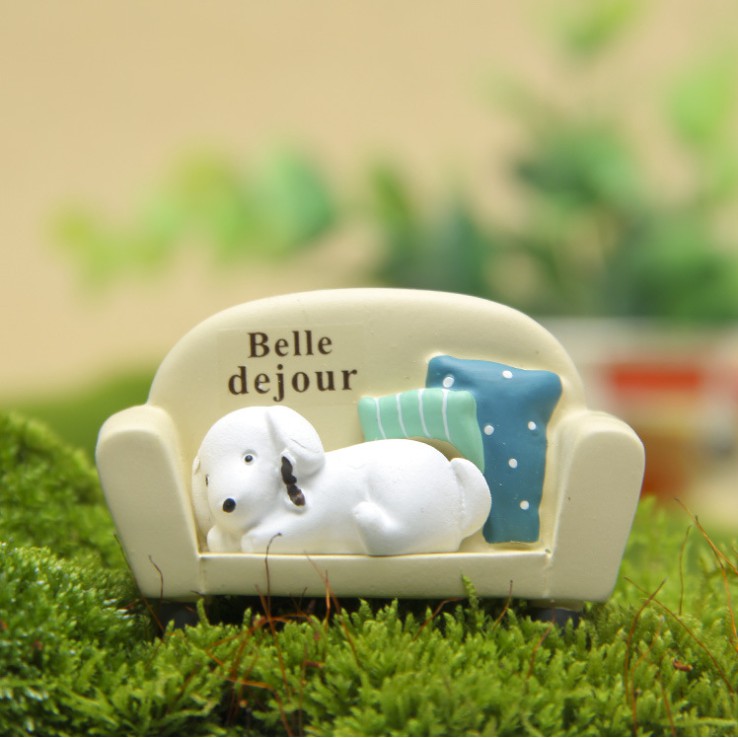 Mẫu mô hình chó trắng nằm trên sofa cỡ lớn trang trí tiểu cảnh, bonsai, DIY