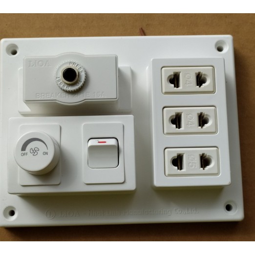 Bảng Điện Nổi CB 15A LiOA, 3 Ổ Cắm, 2/3 Công Tắc. Model: B-CB15A