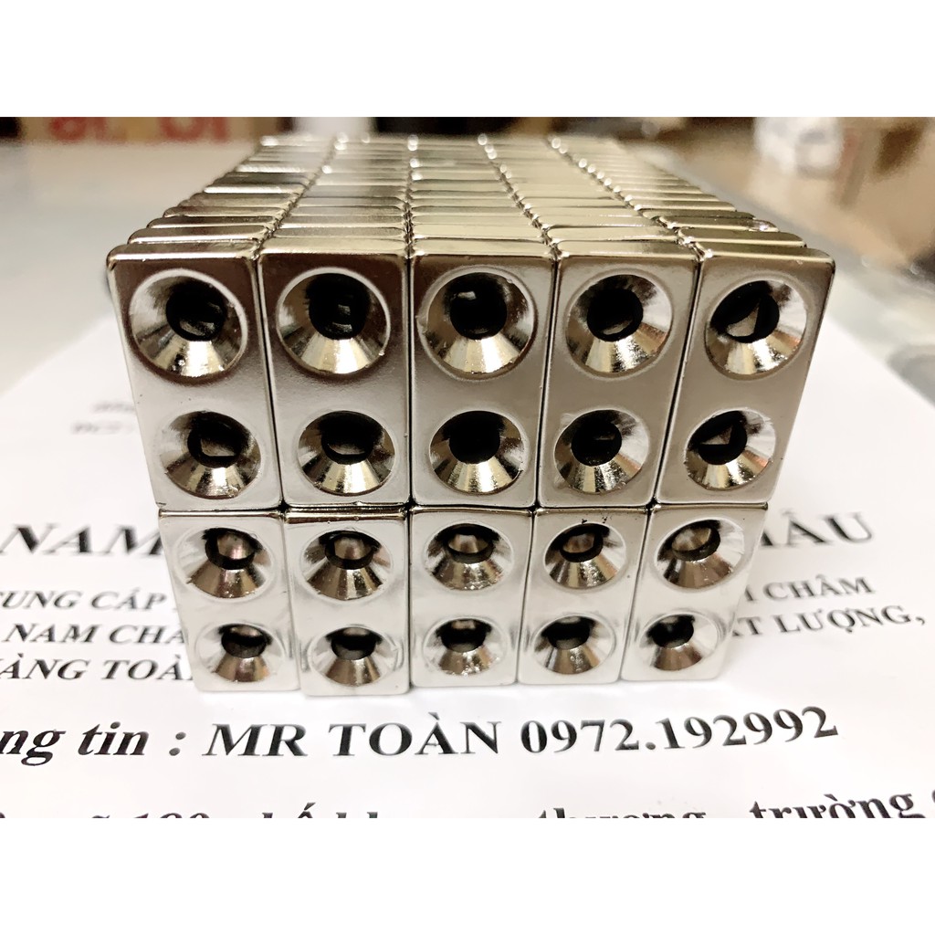 Nam châm hình chữ nhật 30x15x5 có 2 lỗ bắt vít