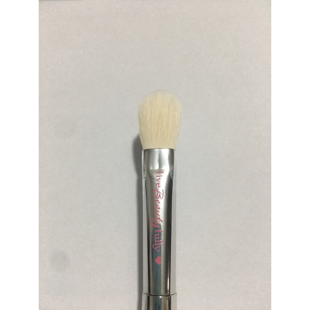 Cọ Tấn Bầu Mắt Lớn IT Cosmetics Long Eyeshadow Brush