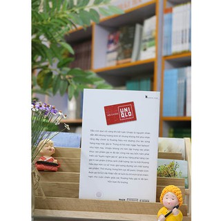 Sách - Hội Chứng Uniqlo