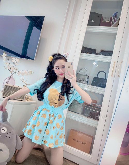Set áo + quần giả váy hình gấu nhiều màu | BigBuy360 - bigbuy360.vn