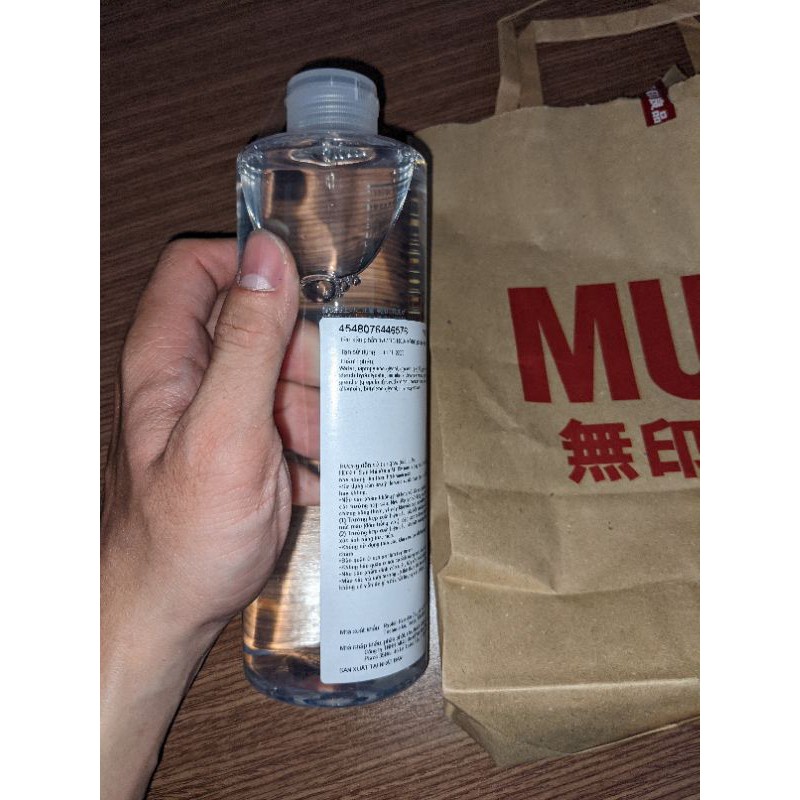 nước hoa hồng muji 400ml  100% chính hãng được mua trực tiếp tại store quận 1