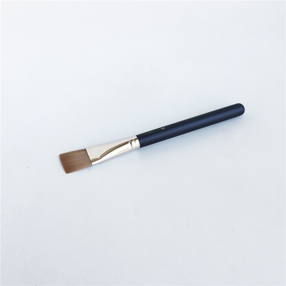 Cọ Đánh Phấn Nền Đầu Vuông March 191