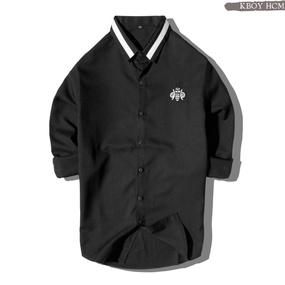 Áo sơ mi cổ bẻ Tay dài/ngắn, Hai màu trắng đen, logo ngay ngực thêu cao cấp , lịch lãm, sang trọng, Bigsize - 2837