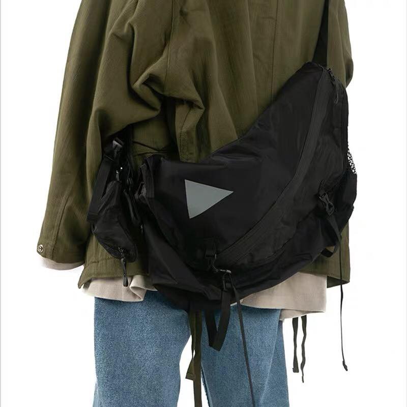 Túi chéo techwear