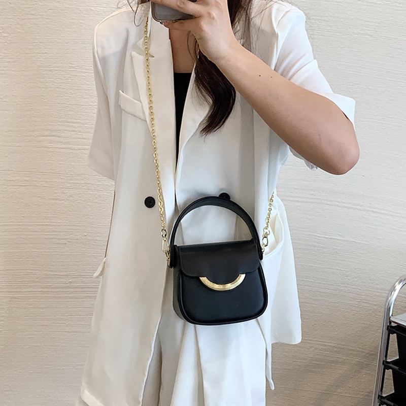 Túi đeo chéo IELGY hình vuông nhỏ phối sợi xích thời trang cho nữ