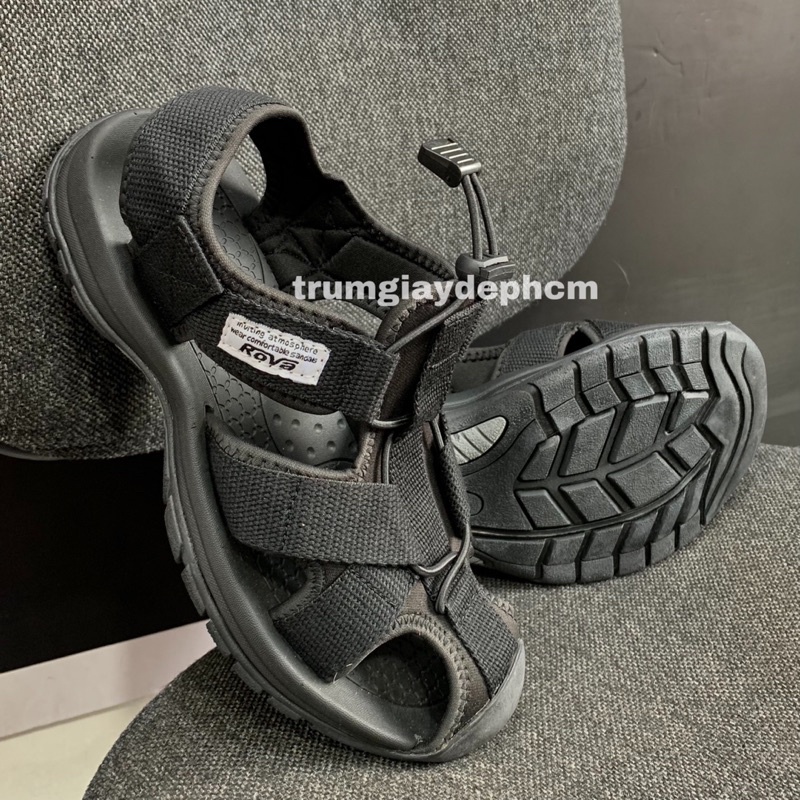 Giày Sandal Nam Bít Mũi Đế Đúc Hiệu Rova - RV626 Xám