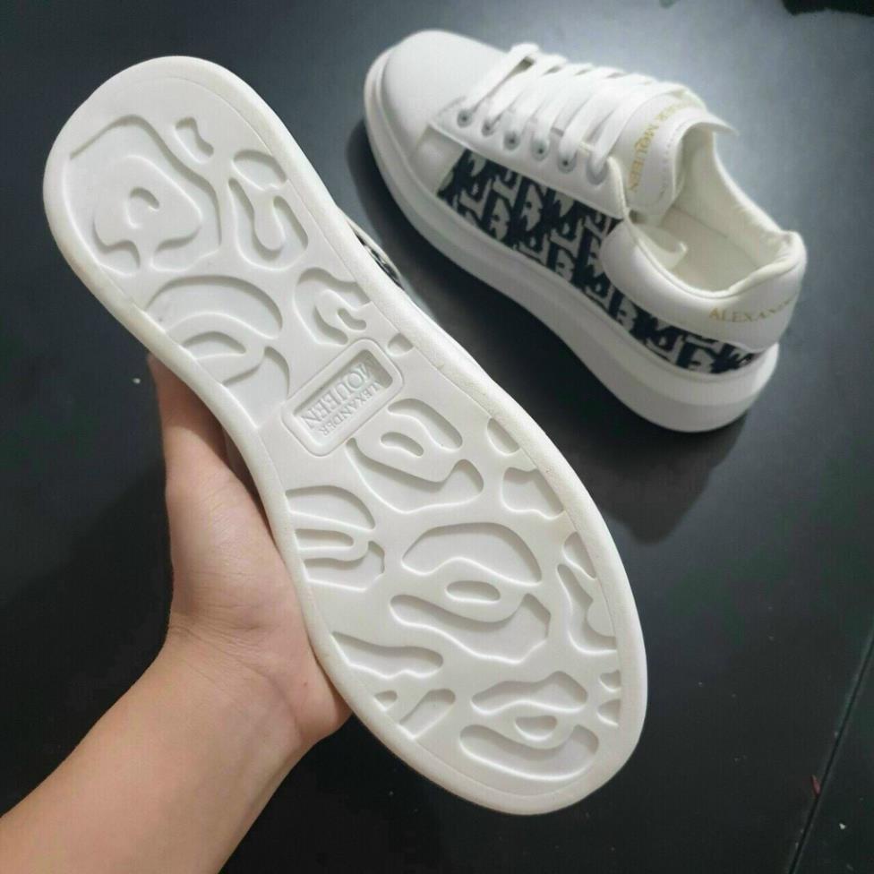 Giày thể thao,Sneakers nam nữ MC.Q trắng gót đen,phản quang tăng chiều cao 5cm,êm chân