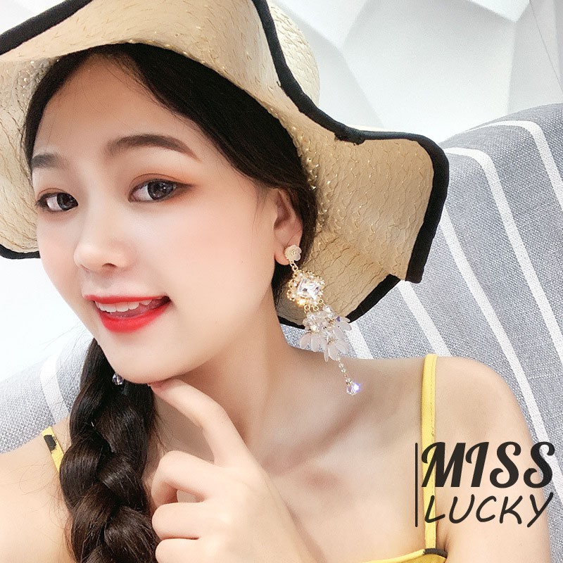 Khuyên tai nữ kiểu dáng thời trang phong cách Hàn Quốc