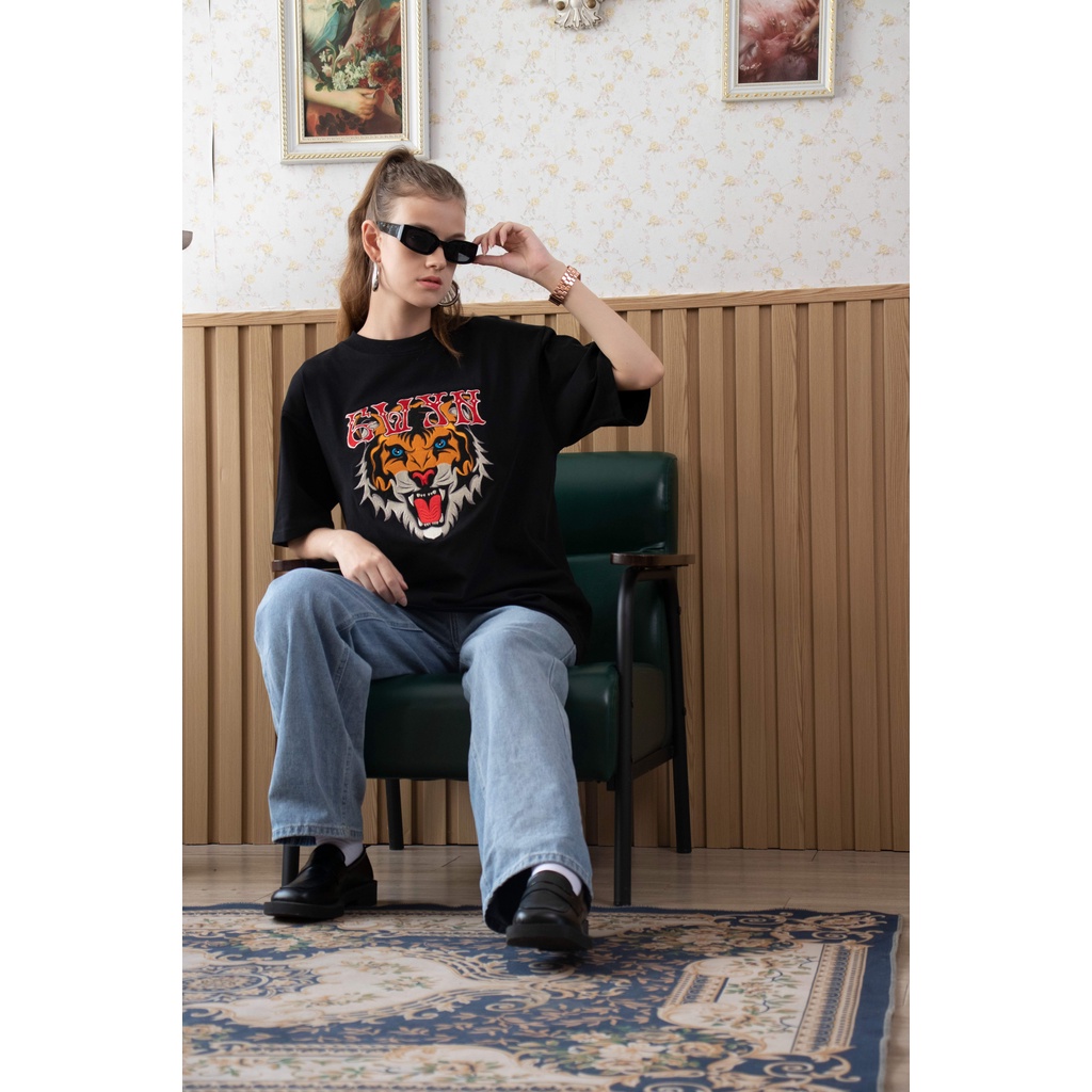 Áo thun " GWYN TIGER " unisex màu đen cotton dày dặn