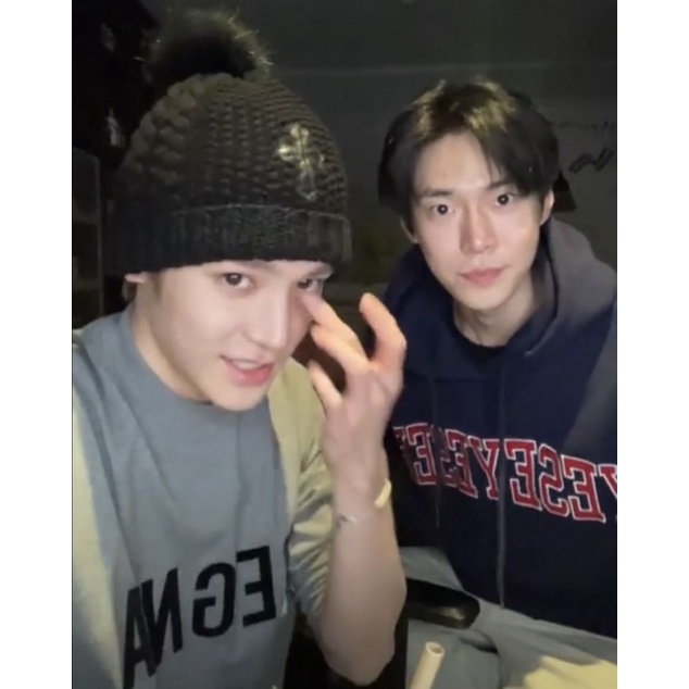 Áo hoodie brand Hàn YESEYESEE giống Seulgi RED VELVET, Hueing Kai TXT, Doyoung, Jeno NCT,Nancy MOMOLAND