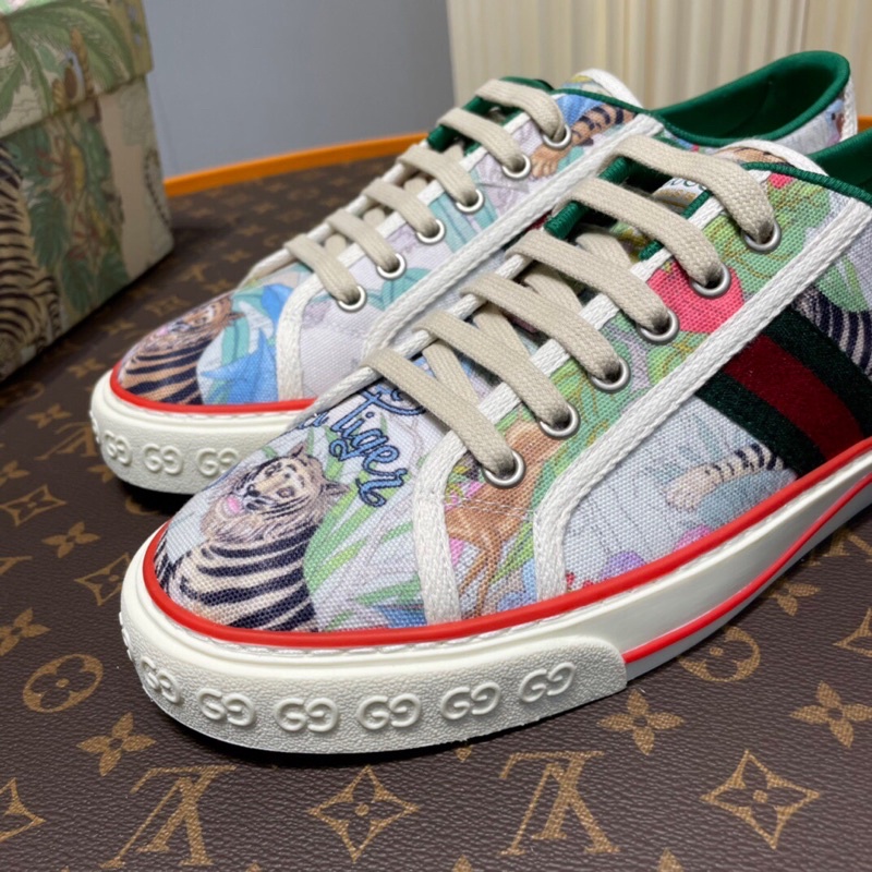 Giày thể thao cho nam và nữ cao cấp thương hiệu Gucci GC/GG hoạ tiết con hổ mẫu mới trẻ trung phong cách