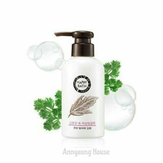 Dung Dịch Vệ Sinh Phụ Nữ Dạng Bọt Happy Bath Mugwort Female Cleaner
