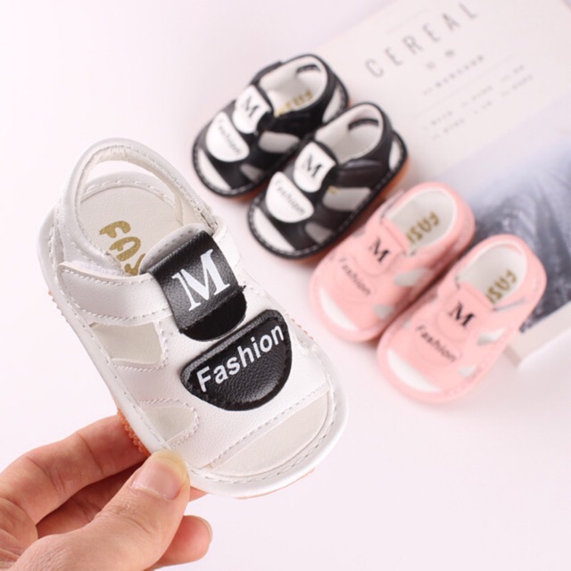 [FREESHIP đơn từ 0đ] Dép Sandal tập đi cho bé chữ M