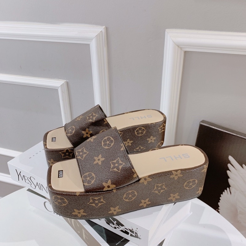 Dép lê bành mì ( cao 5cm)