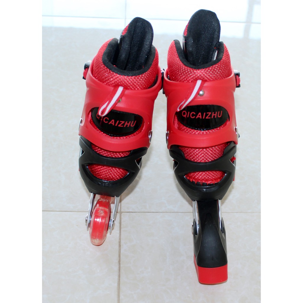 Giày Trượt patin Trẻ Em bánh xe phát sáng tặng bộ bảo hộ chân tay