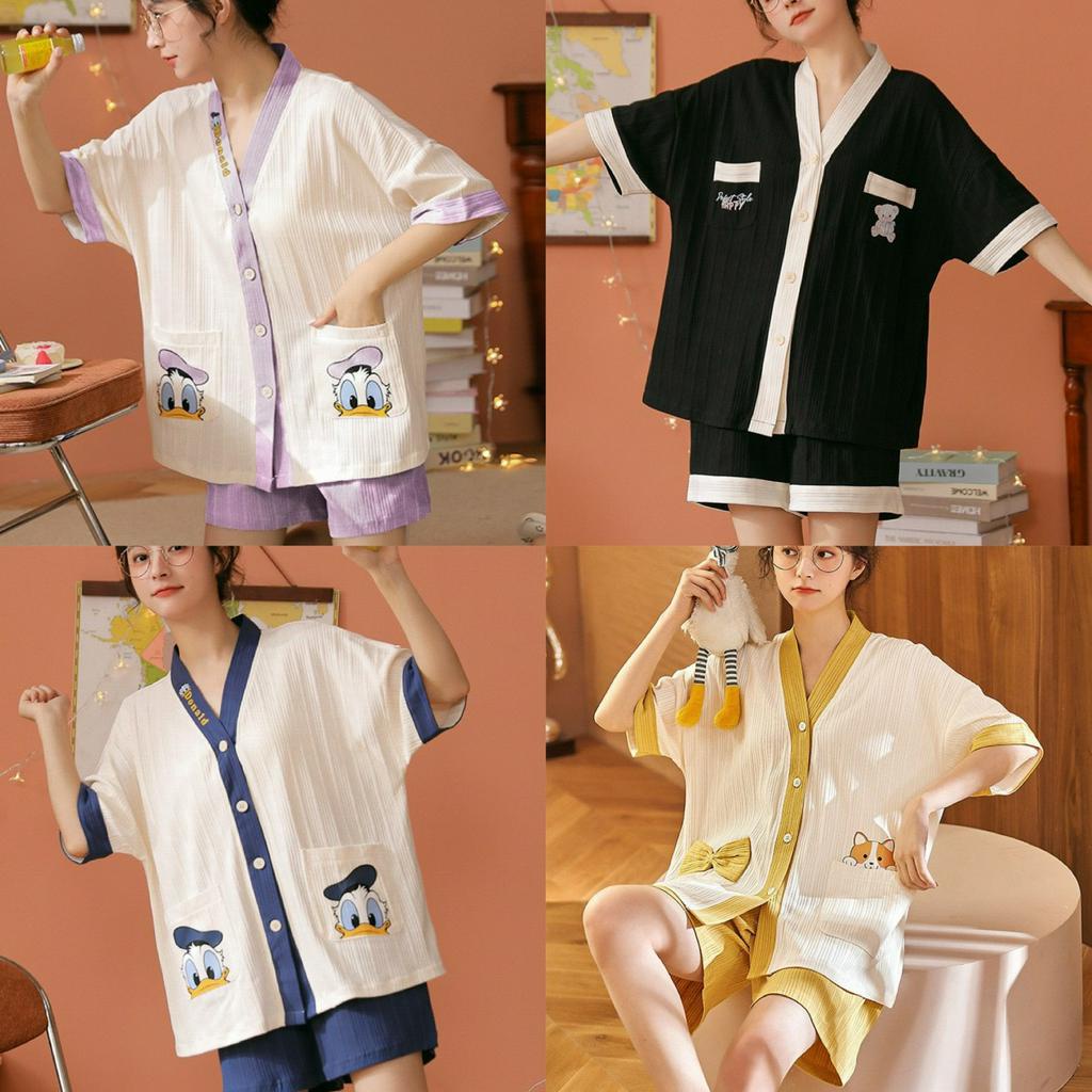 Đồ bộ mặc nhà pyjama,đồ ngủ họa tiết dễ thương cổ V cá tính chất đũi gân cao gấp B760 SUTANO