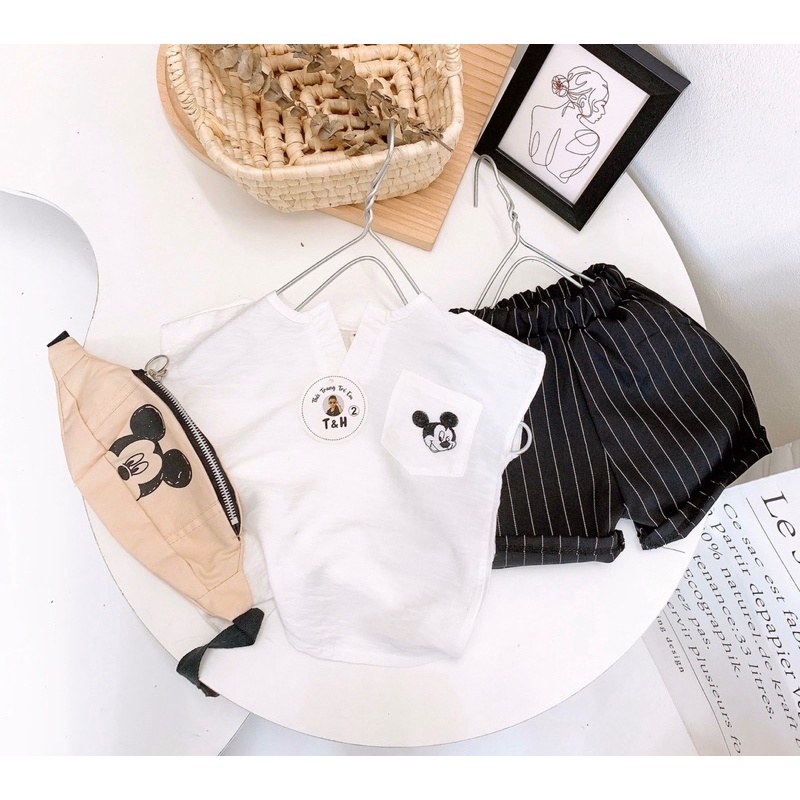 Bộ mickey cổ V cho bé trai