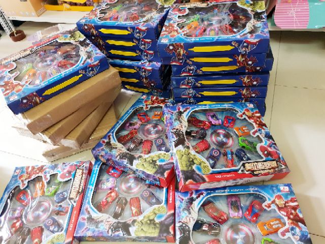 Set 10 xe sắt siêu anh hùng loại đẹp