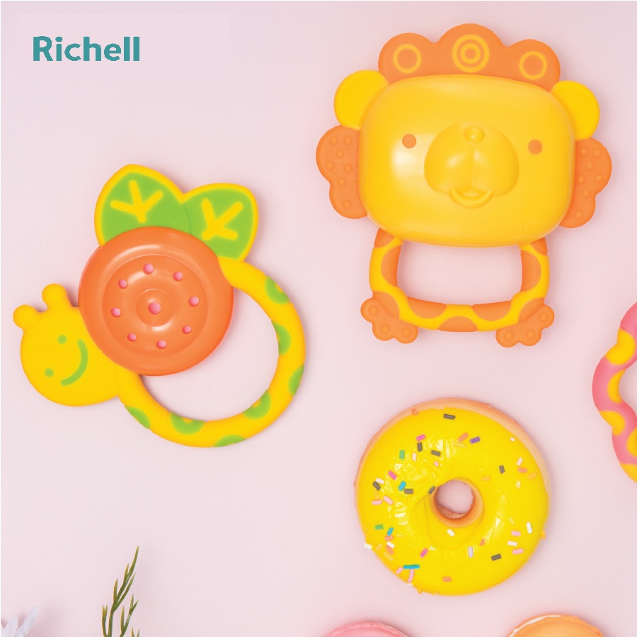 Xúc xắc gặm nướu Richell ốc sên