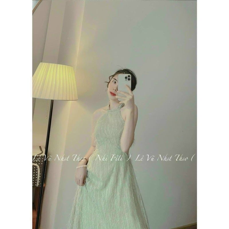 Đầm lông cut eo cổ yếm hở lưng siêu dễ thương