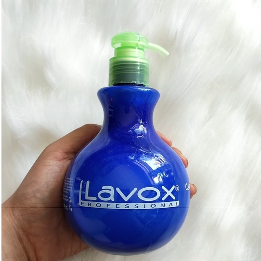 Wax Lavox tạo kiểu cho tóc xoăn