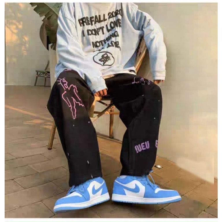 Quần nỉ in hoạ tiết graffiti hoạt hình DTD0