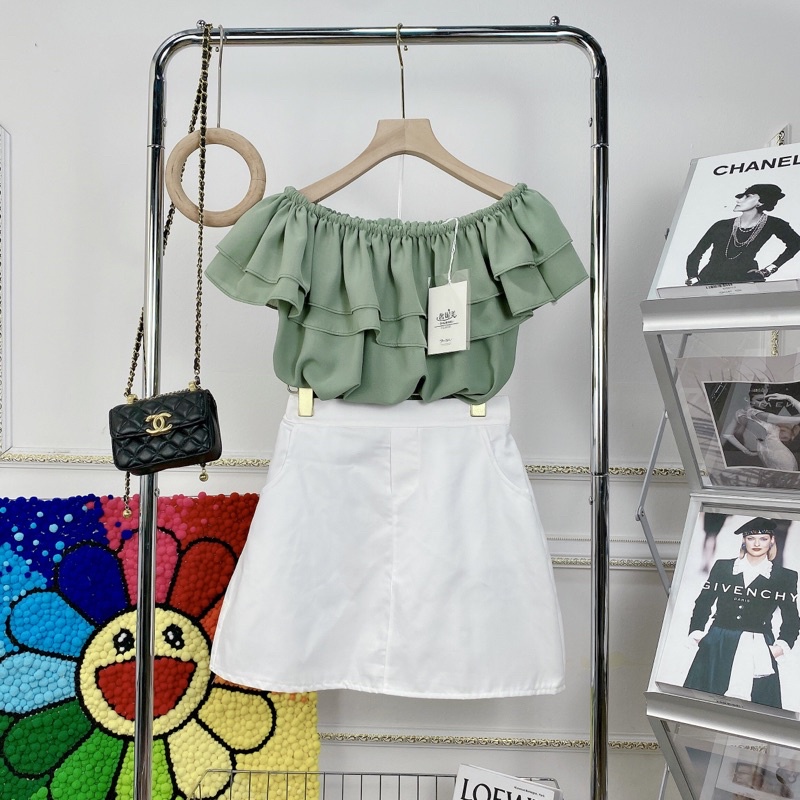 Set  Áo Bệt Vai Đũi Bèo Trễ Vai Phối Chân Váy KaKi