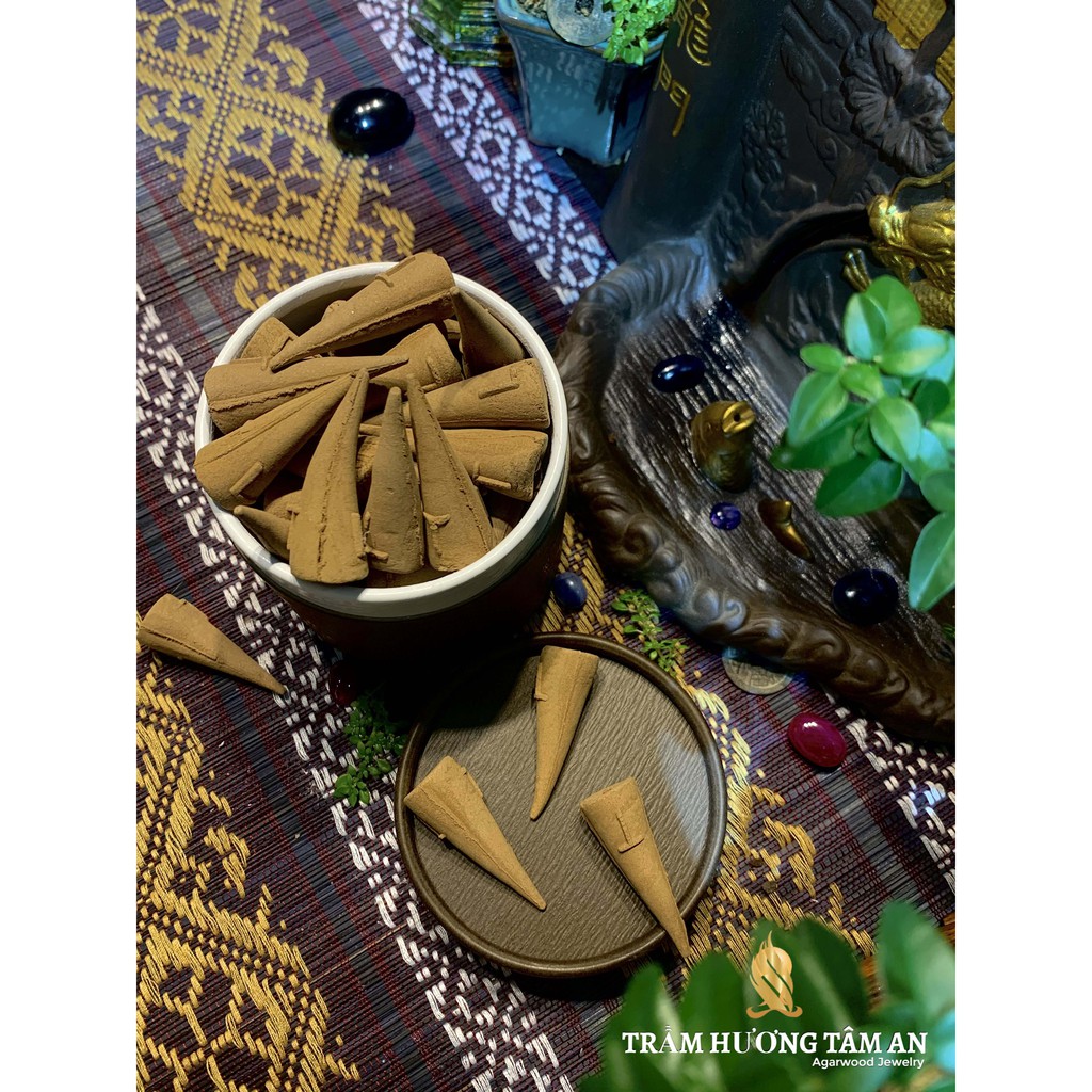 NHANG NỤ TRẦM HƯƠNG CAO CẤP - 100% Trầm Hương Tự Nhiên - Hộp 40 nụ | BigBuy360 - bigbuy360.vn