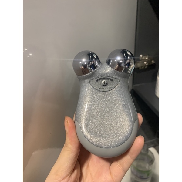 THANH LÝ máy massage nâng cơ nuface mini